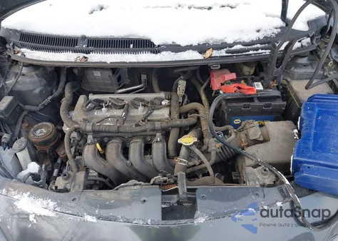 2010 Toyota Yaris z USA, uszkodzony, nr VIN JTDBT4K34A1380227